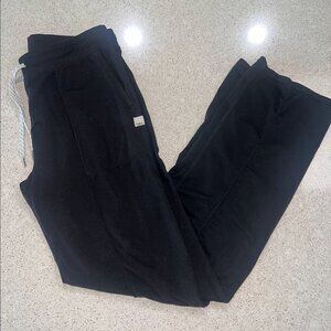 Vuori Essential Wide leg pant in black